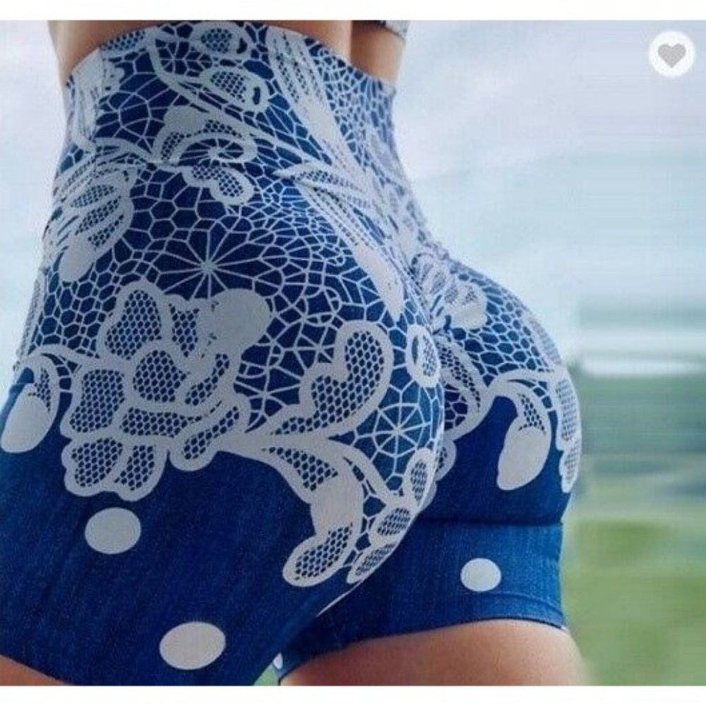 Womens Yoga Blue Shorts Scrunch Butt Size L Gym Fitness Hotpants NEW